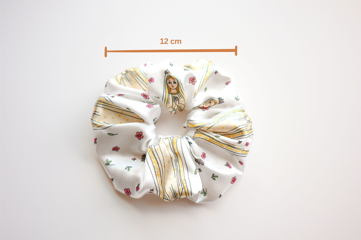 Fatima Medium Satin Scrunchie